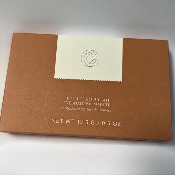 Complex Culture Future’s So Bright Eyeshadow Pallette - Picture 3 of 4